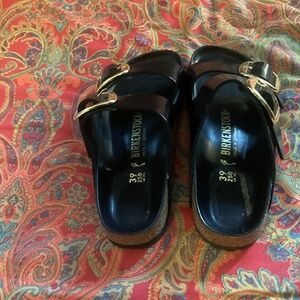 Birkenstock med. In black